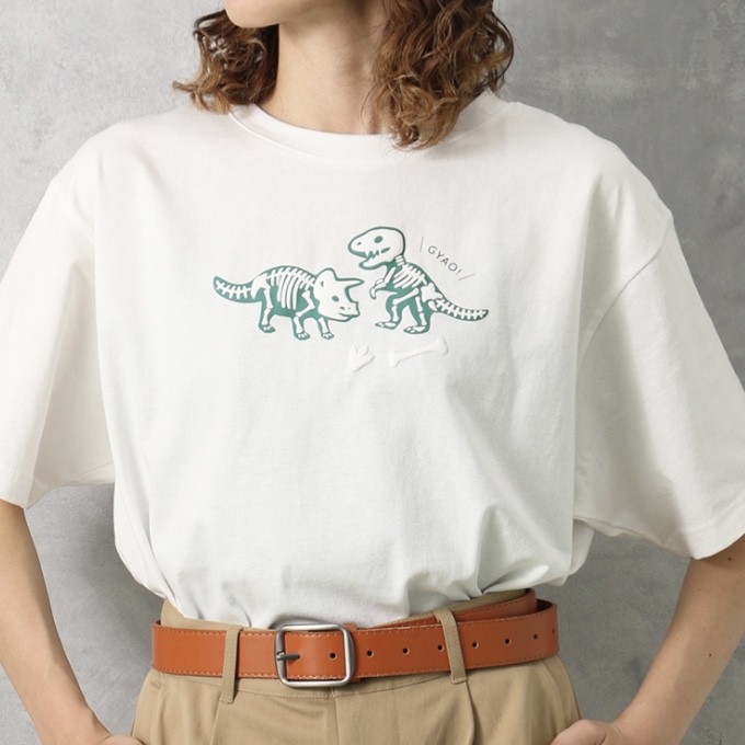 恐竜ぷっくりTシャツ