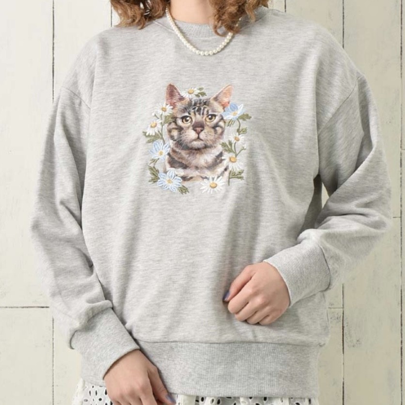 le petaleトラネコフラワー刺繍スウェット