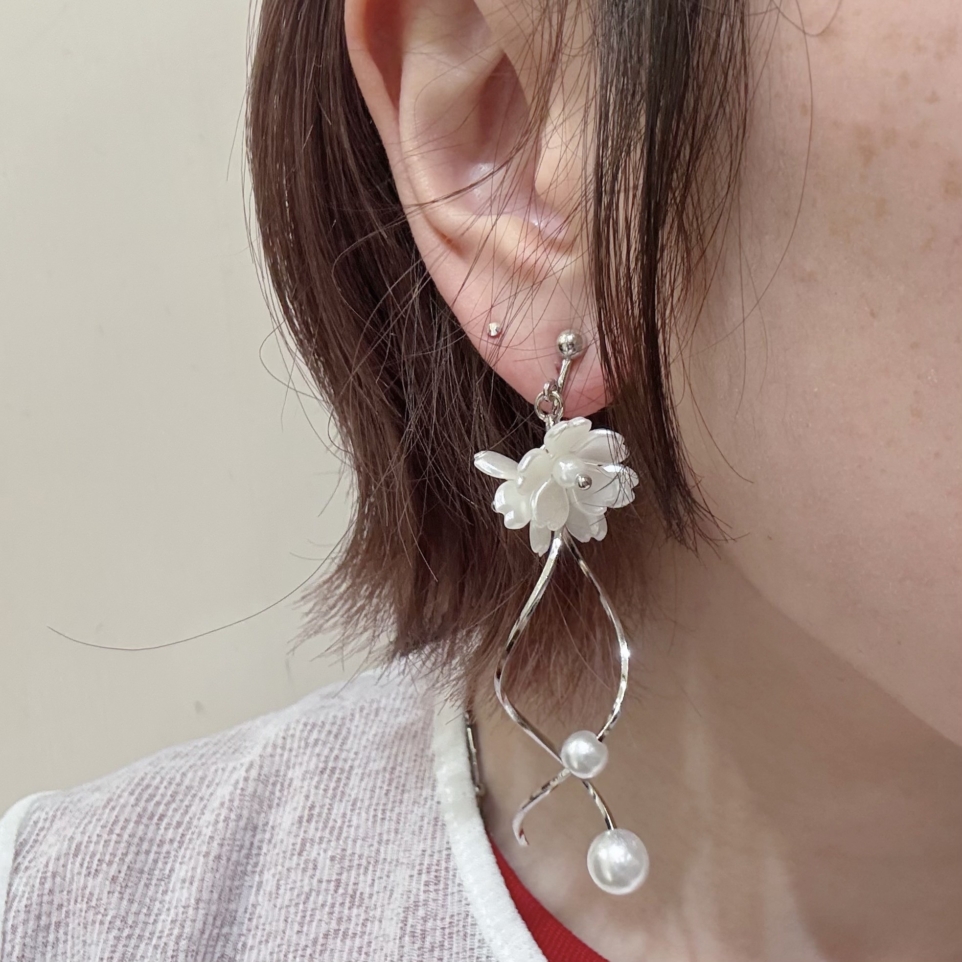 フラワーイヤリング