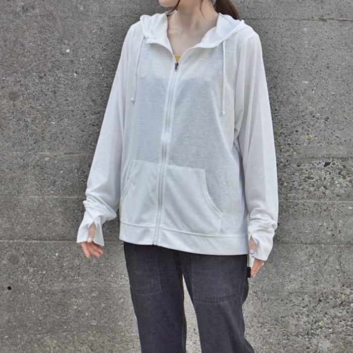 ジップパーカー