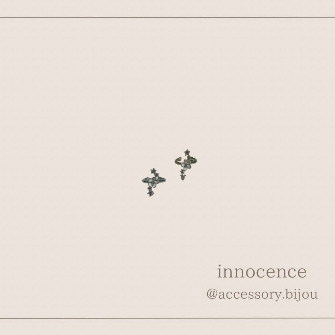 フラワーモチーフイヤーカフ