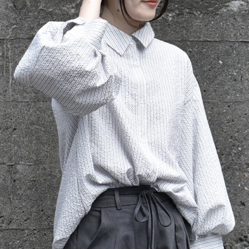 ストライプボリューム袖ブラウス