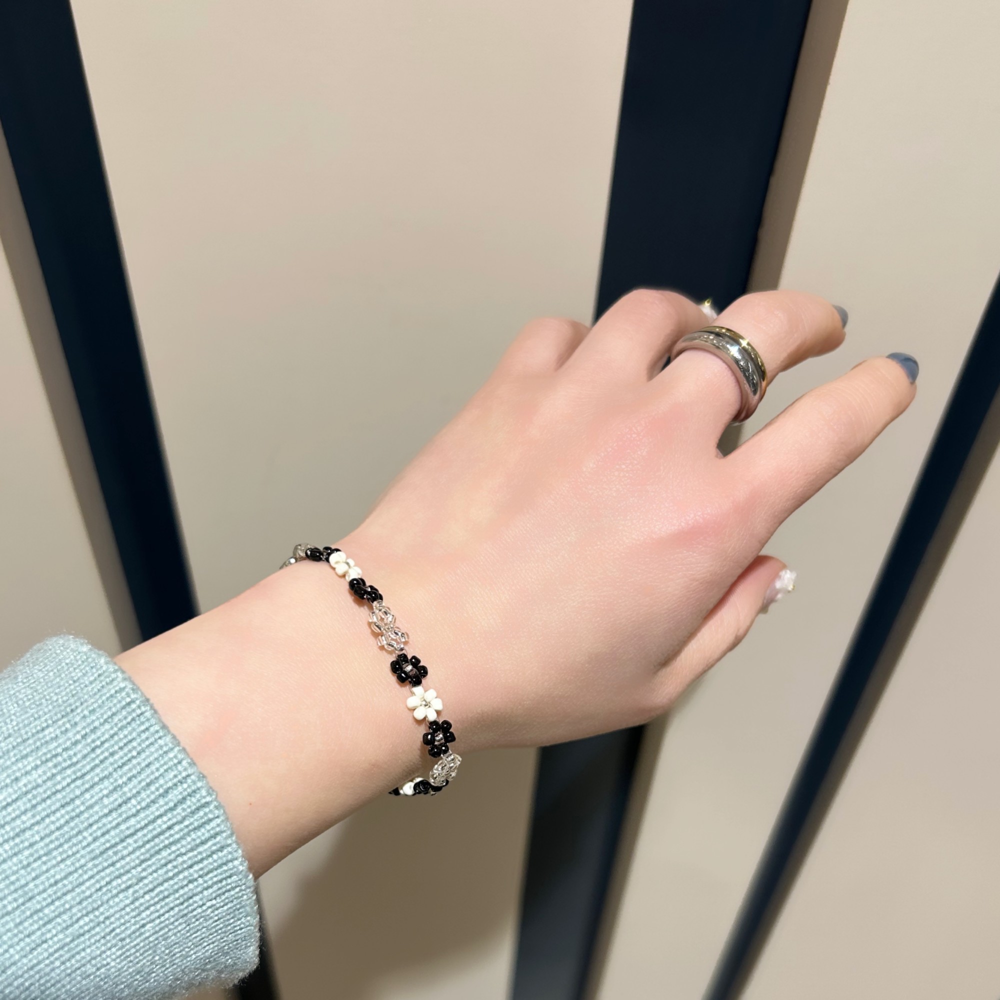 ビーズブレスレット