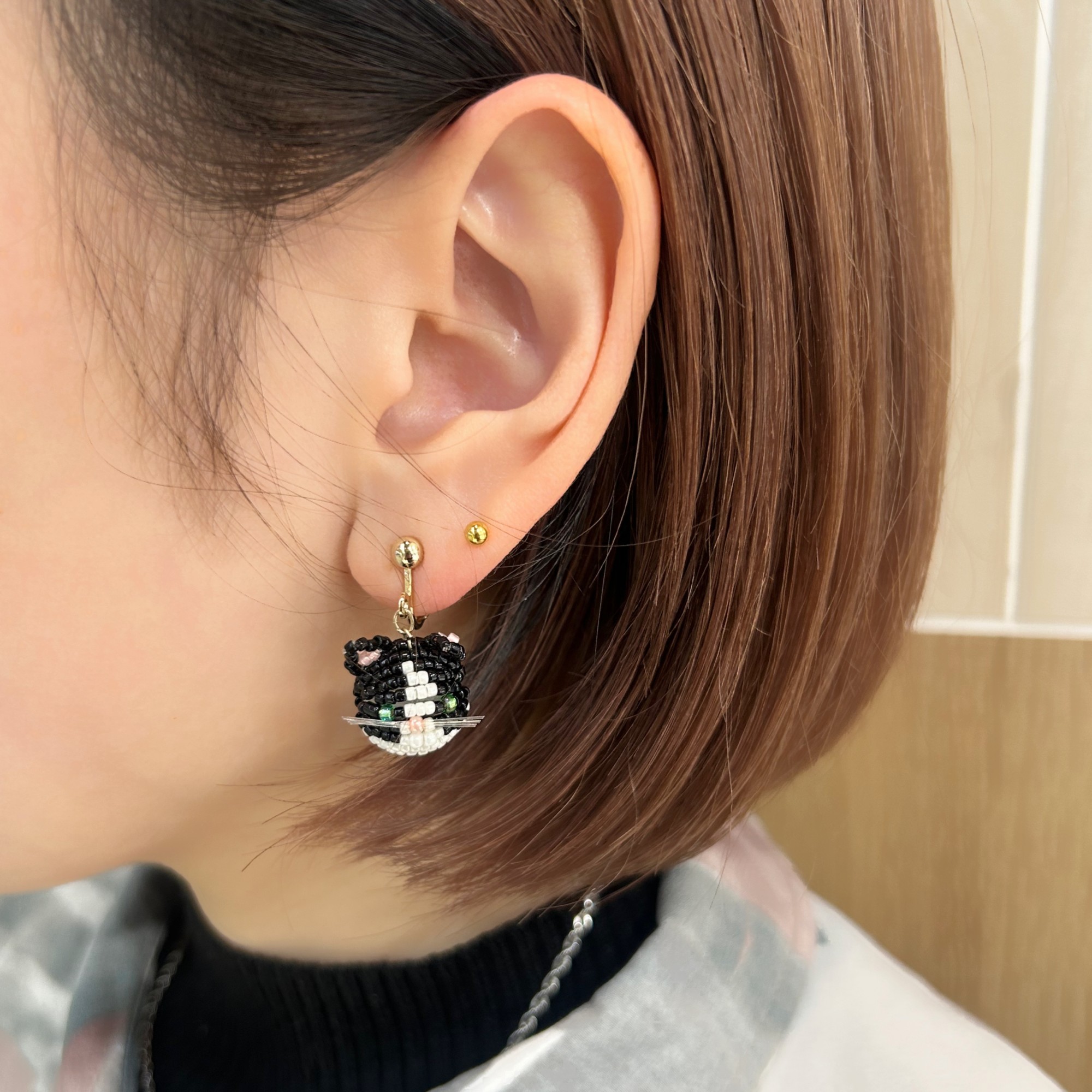 ビーズキャットイヤリング