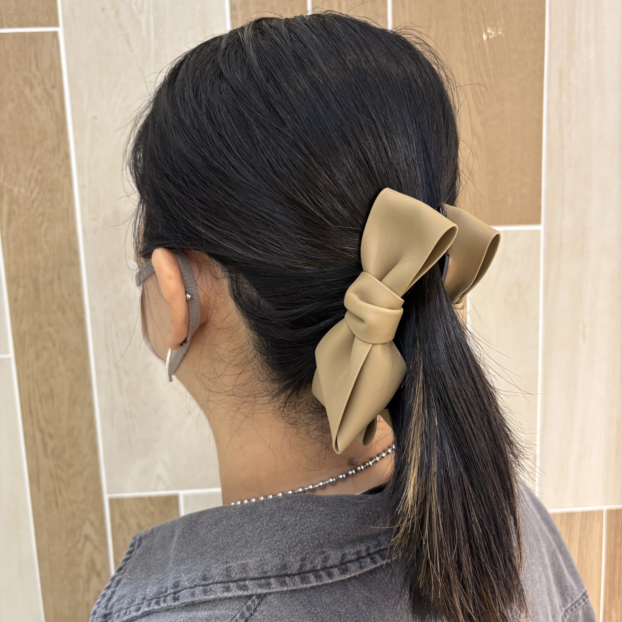 フェイクレザーバナナクリップ