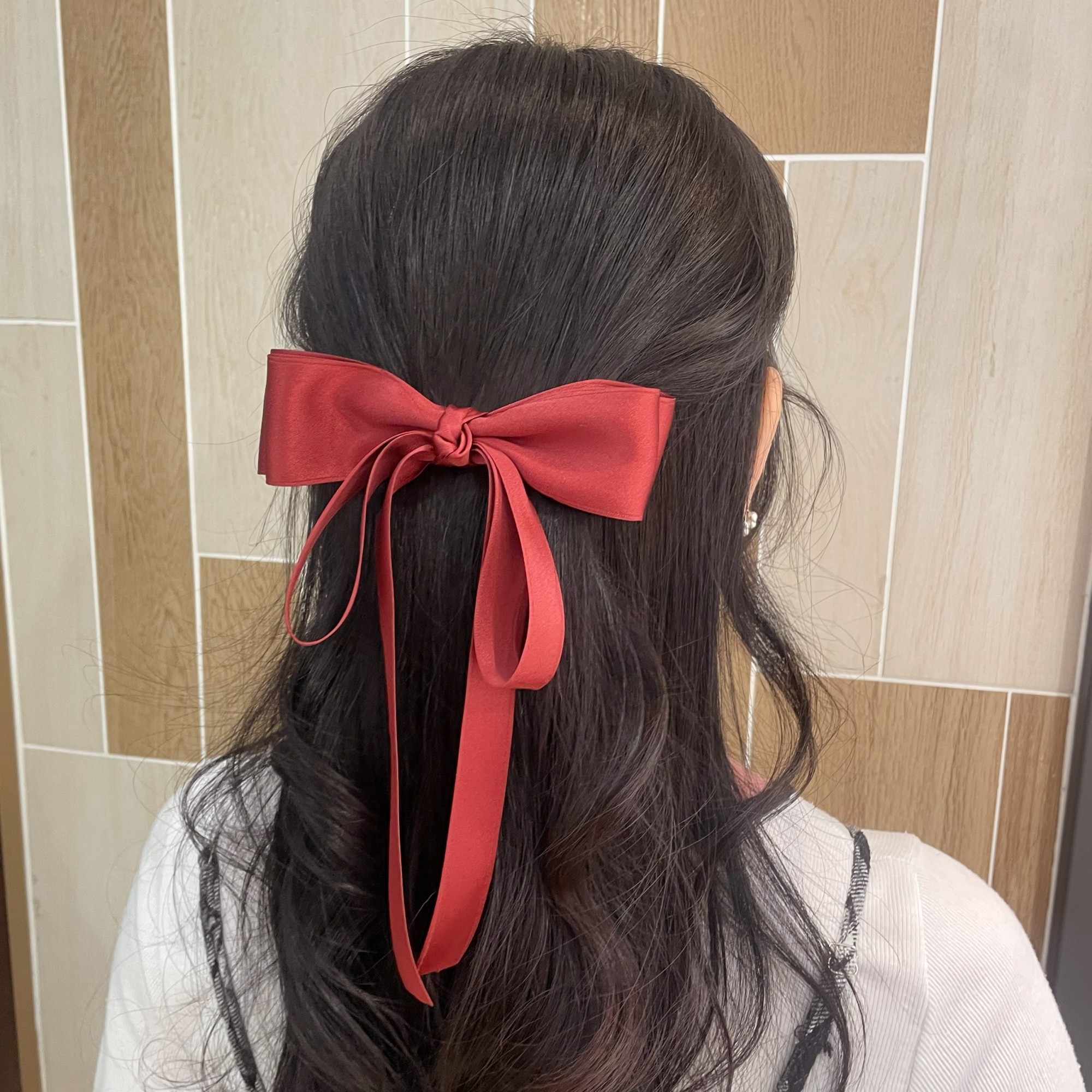 サテンリボンバレッタ