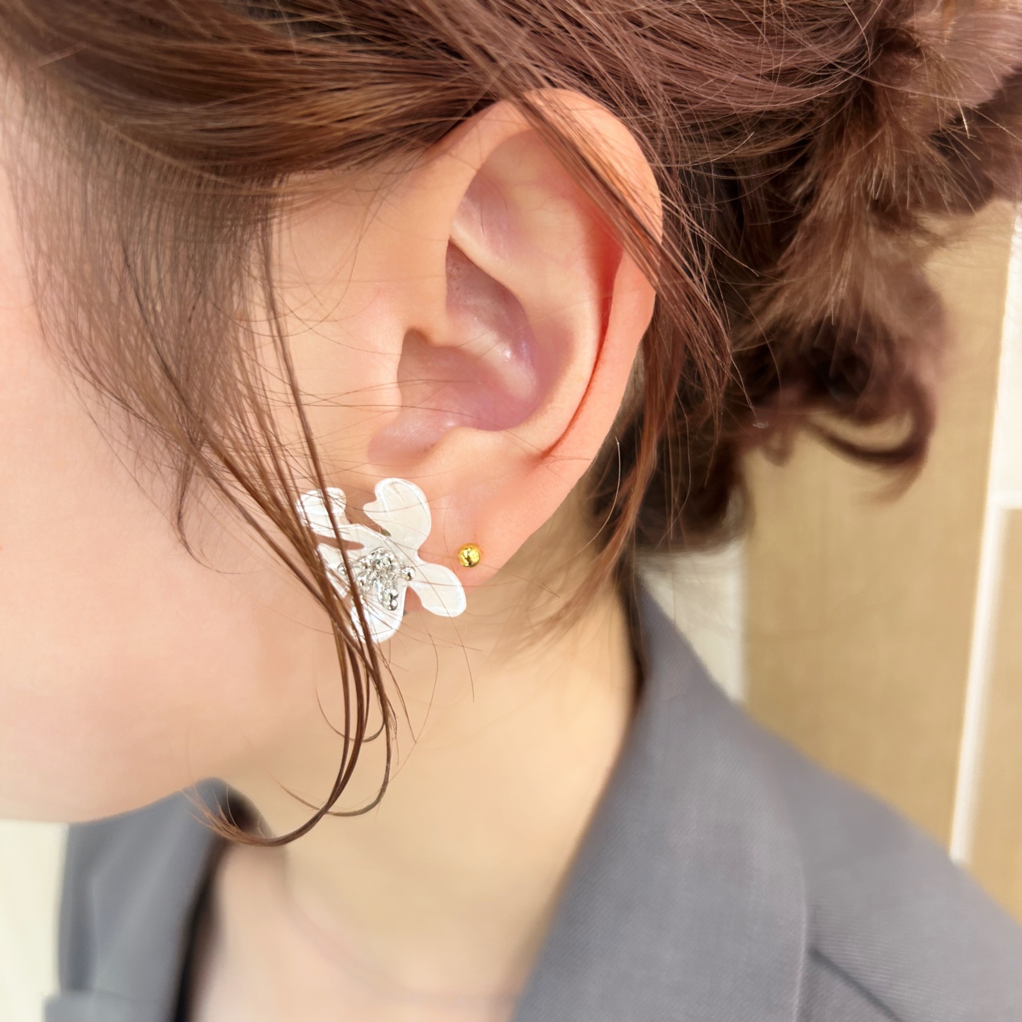 アクリルフラワーイヤリング